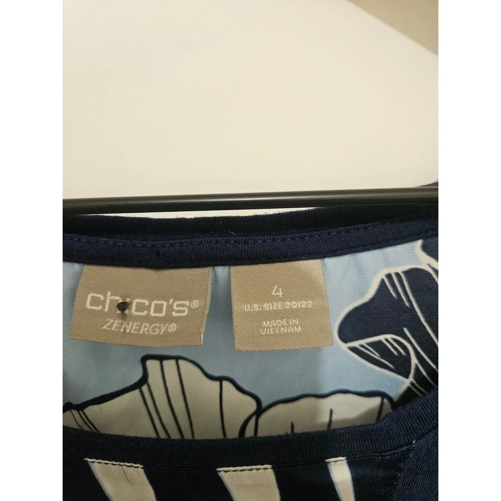 Chicos Zenergy Navy Blue Floral Polka Dot Mixed Media Top Size 4 US 20/22 XL XXL